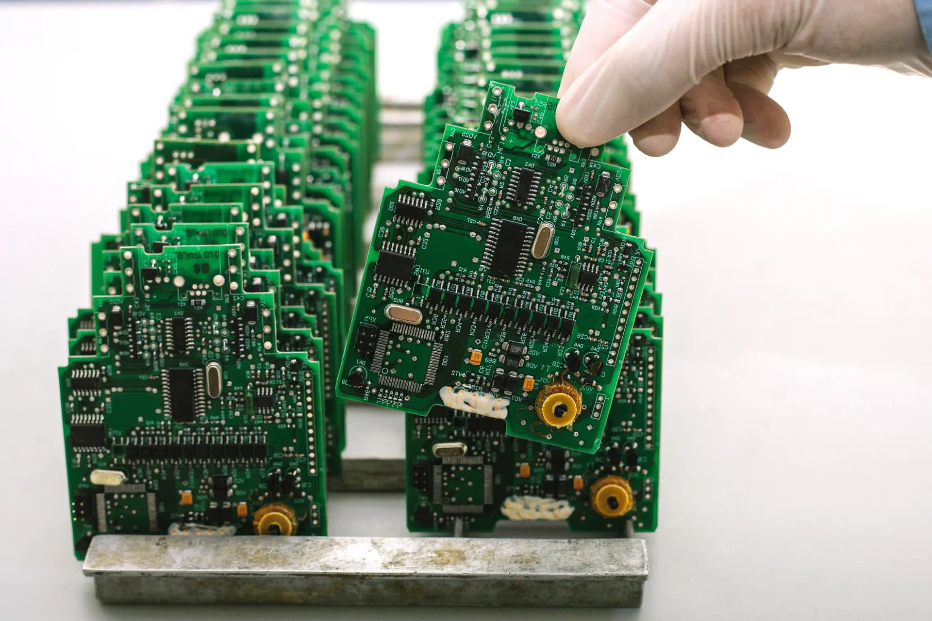 Cartes PCB assemblées avec connecteurs haute densité