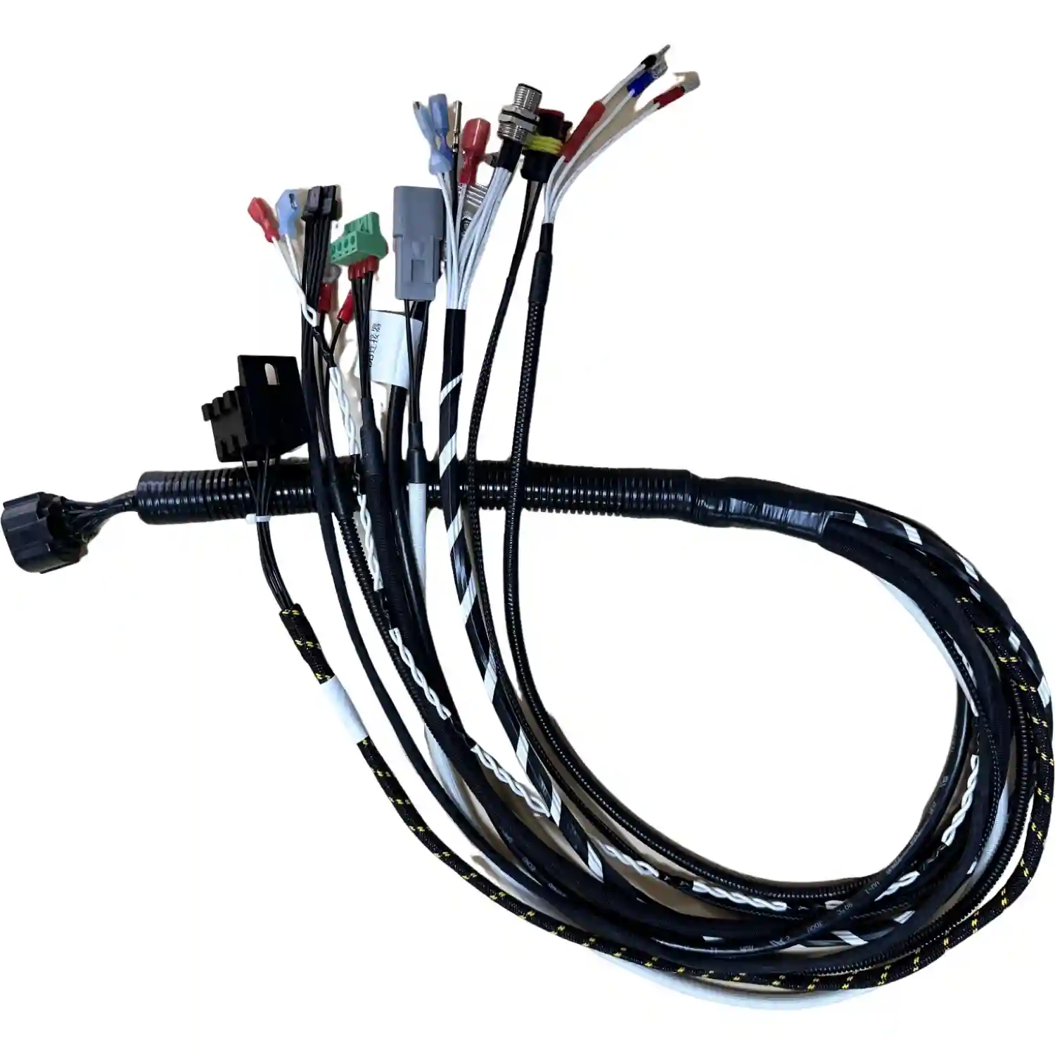 Sertissage et soudure de connecteurs pour câbles et faisceaux